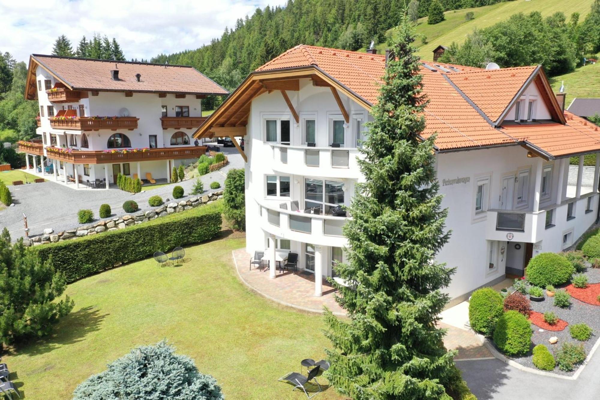 Hotel Romantica แยร์สเซินส์ ภายนอก รูปภาพ